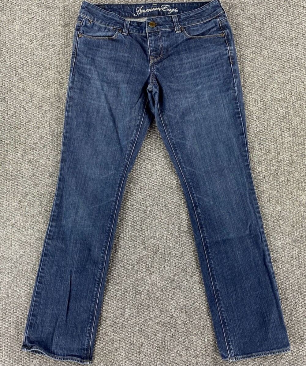 American Eagle ‘77 straight denim blue jeans size 6